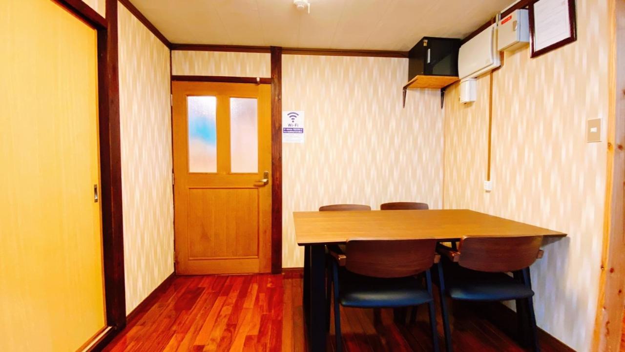 Okinawa Naha Jinjin -沖縄伝統体験型宿じんじん- Exterior photo